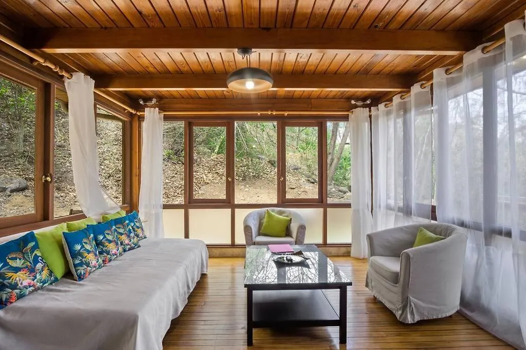 Chalet Flambwayan, Quiet, Peaceful And Well Located Les Anses-d'Arlets Martinica