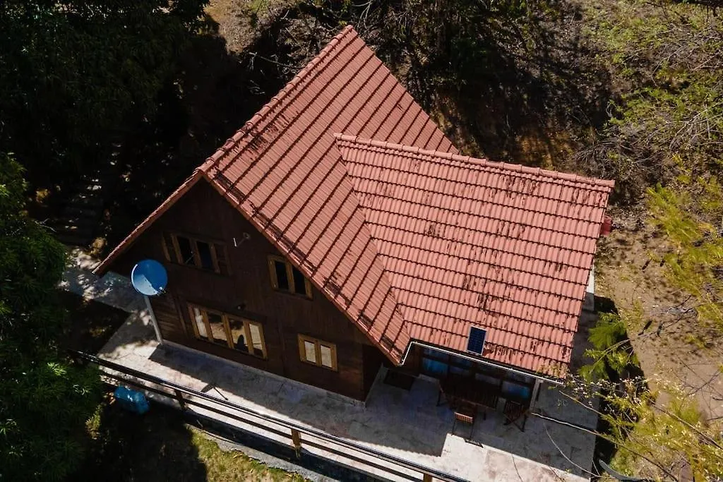 Chalet Flambwayan, Quiet, Peaceful And Well Located Les Anses-d'Arlets