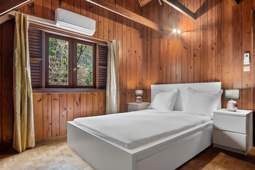 Chalet Flambwayan, Quiet, Peaceful And Well Located Les Anses-d'Arlets 0*,  Martinica